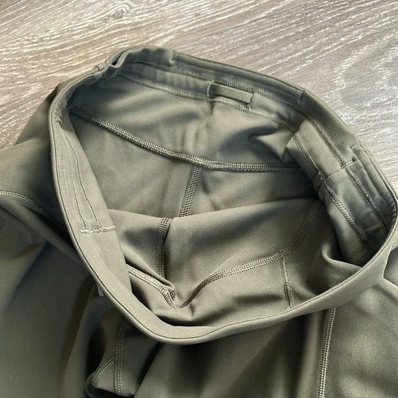 Lululemon Athletica - Picture 7 of 11